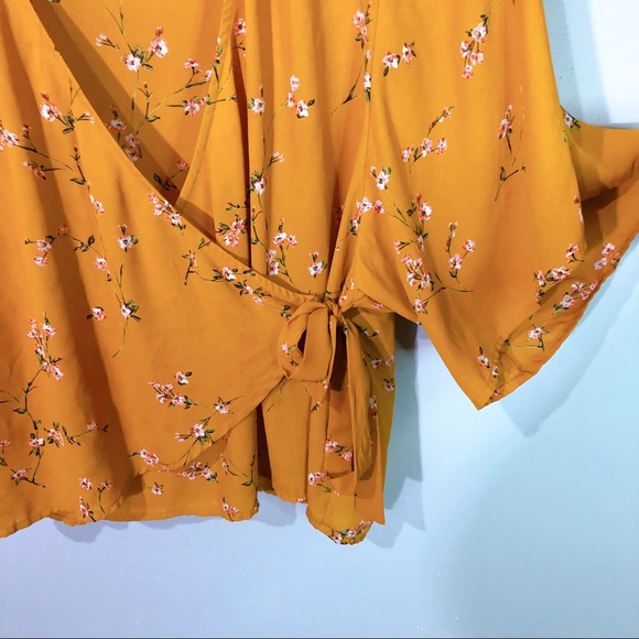 Mustard floral kimono sleeve blouse - Picture 8 of 9